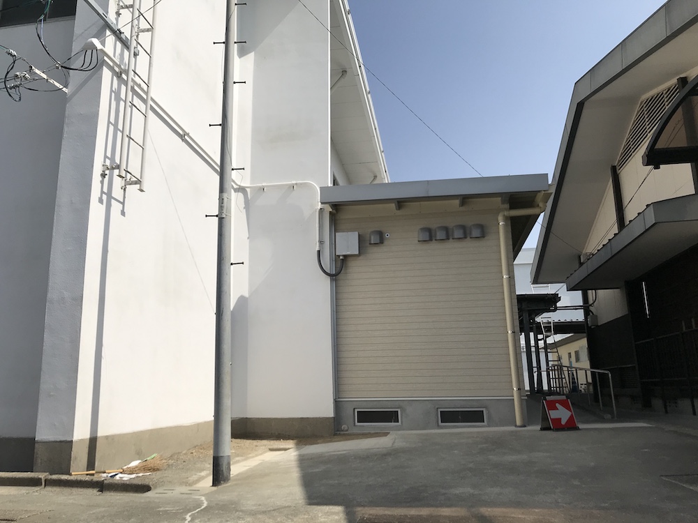 御船高等学校トイレ棟外観