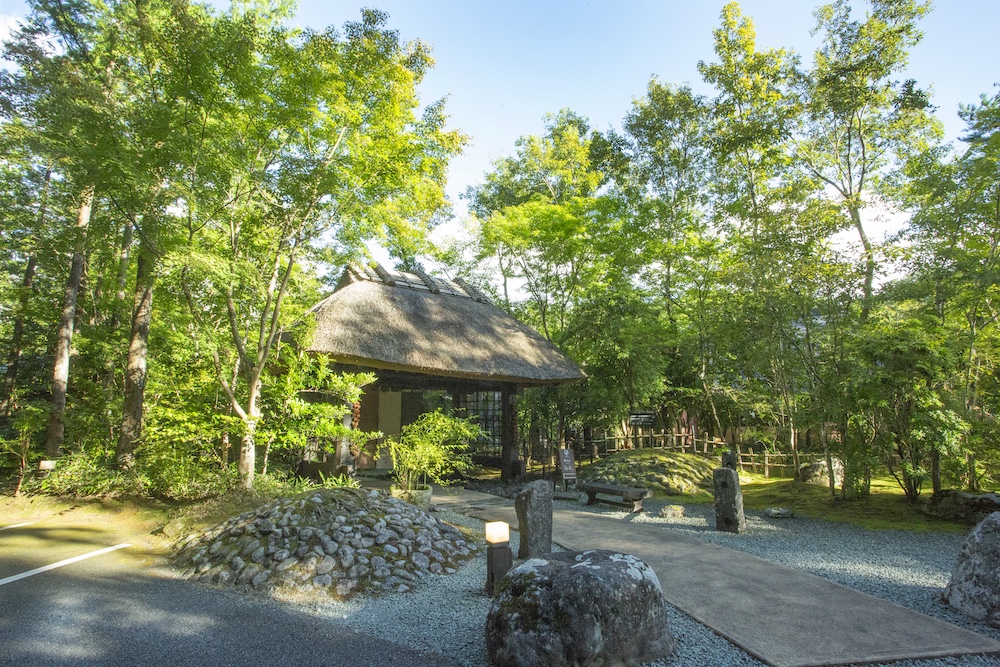 里の湯和らく外観